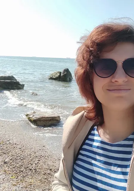 Ирина из Одессы, ищу на сайте постоянные отношения