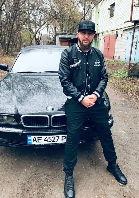 Dima из Днепра, ищу на сайте знакомства на одну ночь