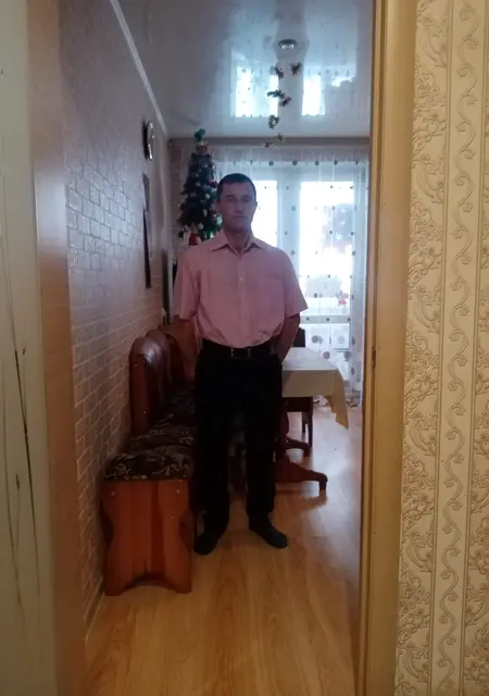 Я Саша, 40, из Дрогичина, ищу знакомства без обязательств