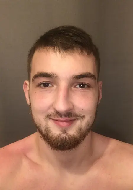 Я Артем, 27 років, знайомлюсь без зобов'язань у Івано-Франківську