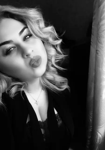 Кристина из Харькова, ищу на сайте приятное времяпровождение