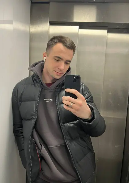 Я Stepan, 27, из Делфт, ищу знакомства на одну ночь