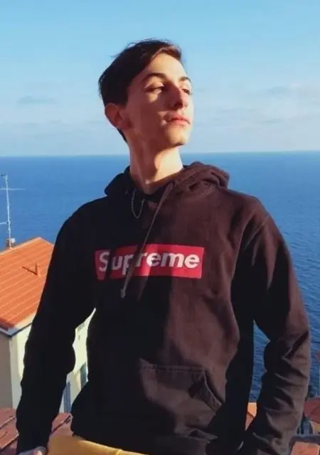 Я Sam, 24, знакомлюсь в Риме