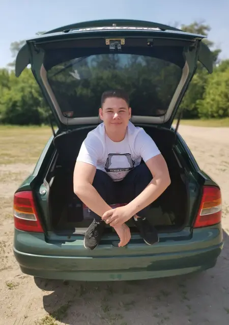 Я Даня, 20, из Днепра, ищу знакомство для дружбы