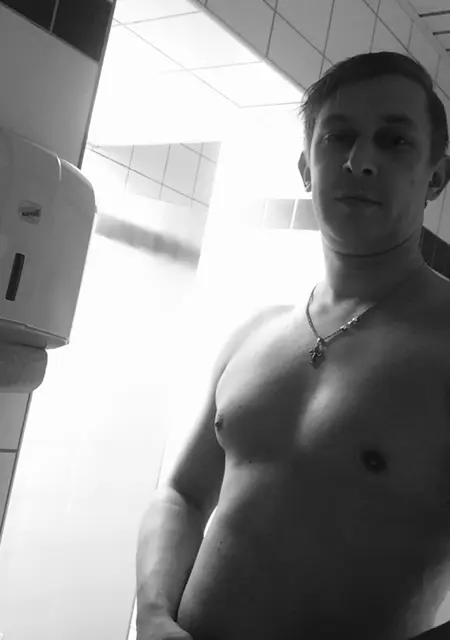 Я Ma K Sym, 34 років з Маріуполя, шукаю знайомства на одну ніч