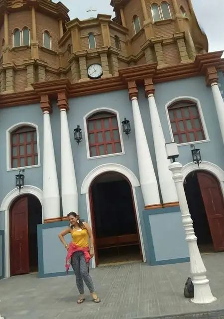 Soy Roxi, 38 años de Madrid, busco conocer gente