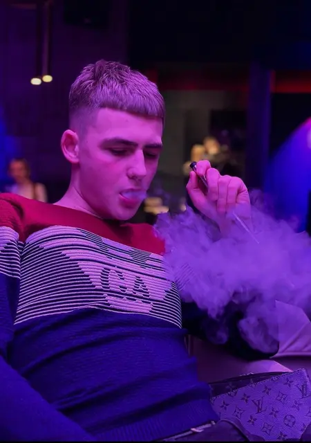 Володимир из Ивано-Франковска, мне 20, познакомлюсь для дружбы