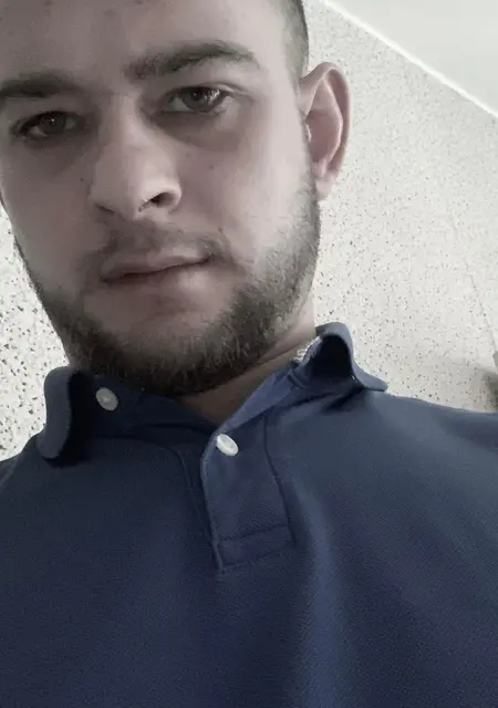 Sebastian из Вроцлава, мне 30, познакомлюсь на одну ночь