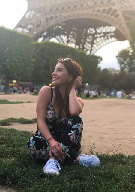 Я Ліза, 25 років з Свалява, шукаю знайомства без зобов'язань