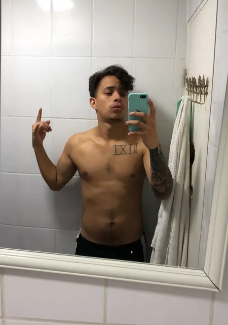 Jeampierre из Икика, мне 25, познакомлюсь для общения