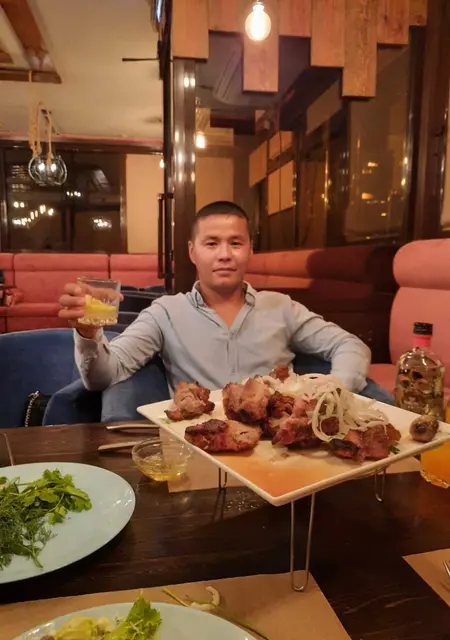 Я Арман, 34, знакомлюсь для общения в Мариуполе