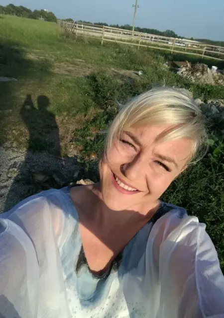 Suzana из Стокгольма, мне 42, познакомлюсь