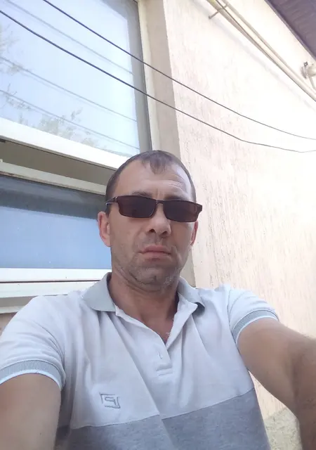 Я Ааа, 39, из Уральска, ищу знакомства без обязательств