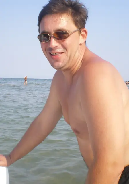 Я Юра, 47, из Днепра, ищу знакомства без обязательств