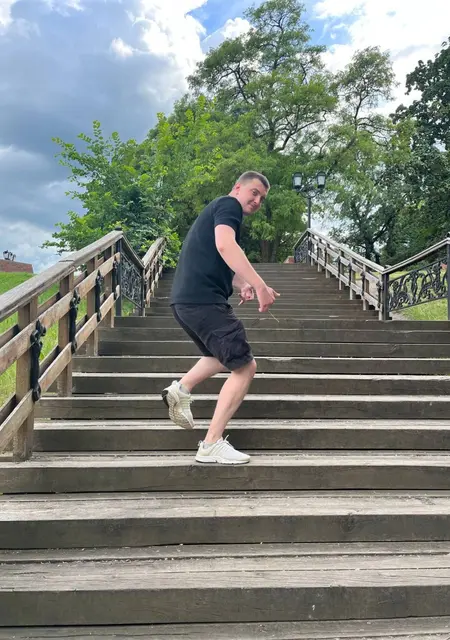 Я Дима, 29, из Чернигова, ищу знакомства без обязательств