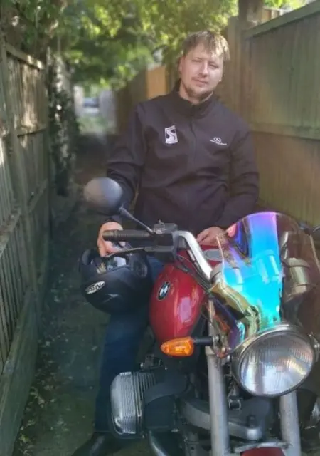 Я Павел, 35, знакомлюсь в Лондоне