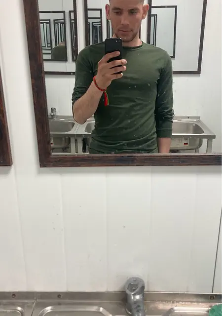 Dimasik з Золочів, мені 27 років, познайомлюсь для вірт