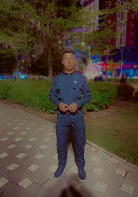 Enes из Эдессущих, мне 22, познакомлюсь для открытые отношения