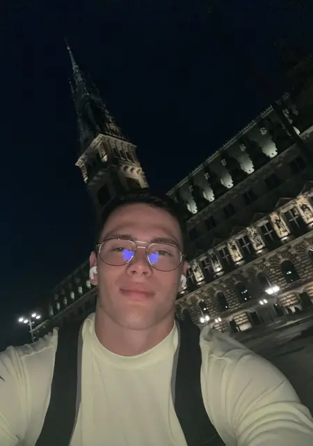 Viacheslav из Мюнхена, ищу на сайте знакомства на одну ночь