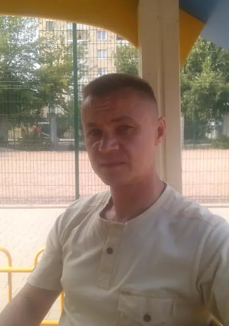 Алексей з Житомира, шукаю на сайті знайомства без зобов'язань