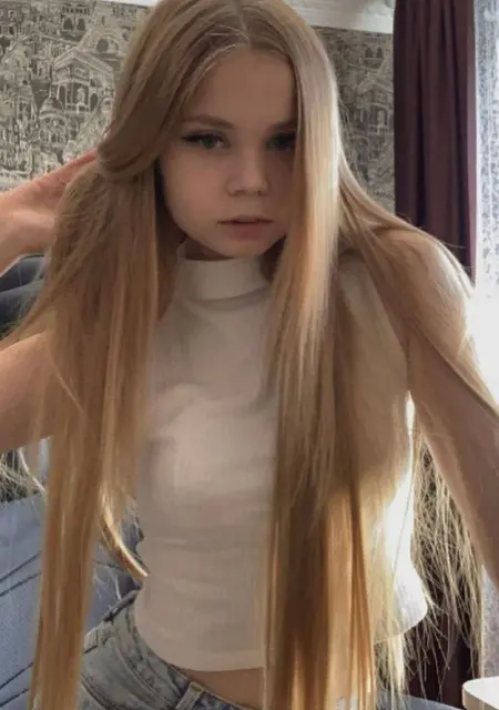 Я Анюта, 23, из Риги, ищу знакомство для совместных путешествий