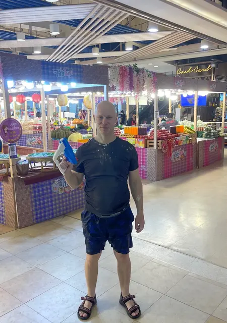 Я Denis, 45, знакомлюсь на одну ночь в Чантхабури