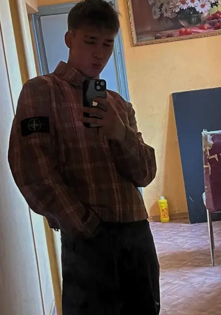 Я Влад, 23, знакомлюсь на одну ночь в Минске