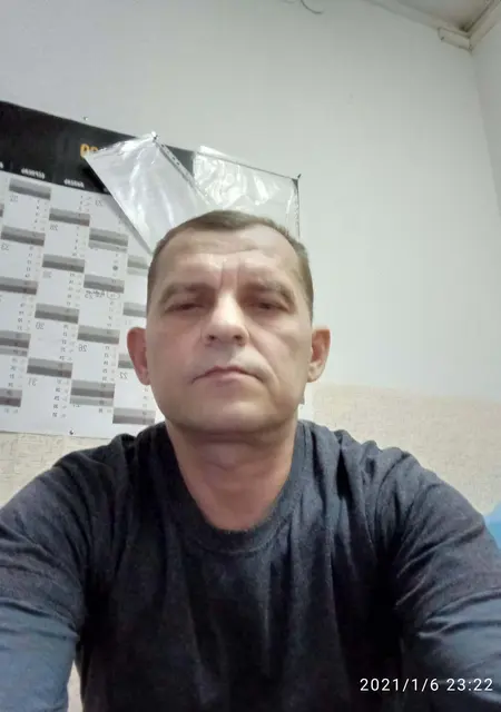 Я Виталик, 47 років з Тернополя, шукаю знайомства без зобов'язань