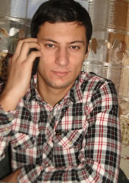 Я Женя, 33, из Черновцов, ищу знакомства без обязательств