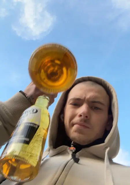 Я Танкист, 21, знакомлюсь для приятного времяпровождения в Луцке