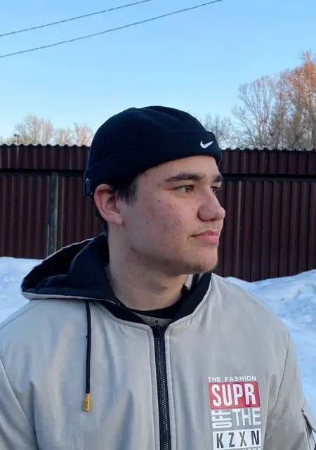 Я Тимур, 18, знакомлюсь без обязательств в Усть-Каменогорске