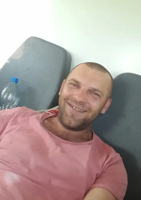 Виктор из Речицы, ищу на сайте знакомства на одну ночь