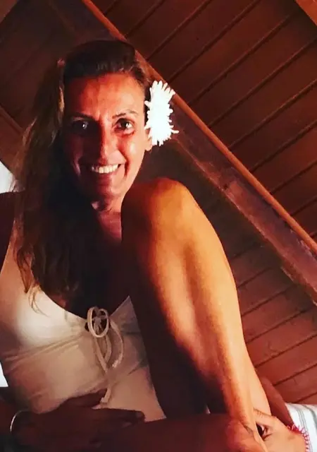 Я Lola, 49, из Мадрида, ищу знакомства на одну ночь