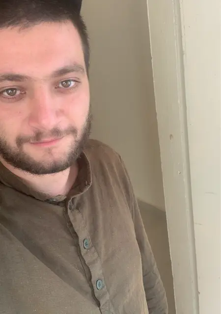 Тимур з Луганська, шукаю на сайті знайомства на одну ніч