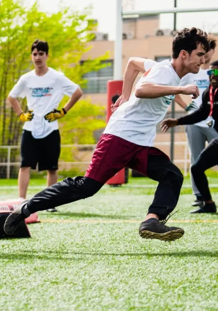 Я Abraham, 18, из Мадрида, ищу знакомство для постоянных отношений