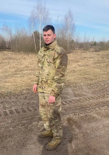 Я Іван, 25 років з Павлограда, шукаю знайомство для спільних подорожей