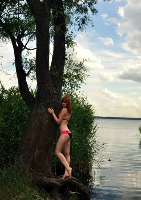 Арина из Кривого Рога, ищу на сайте приятное времяпровождение