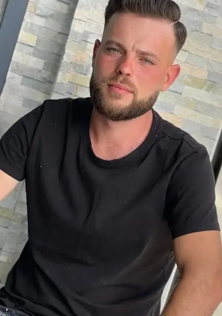 Я Cristian, 28, из Бухареста, ищу знакомства на одну ночь