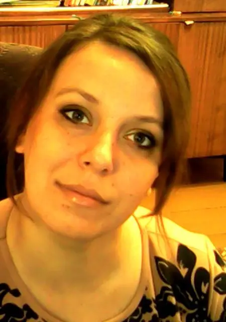 Ксюша из Мостов, мне 41, познакомлюсь на одну ночь