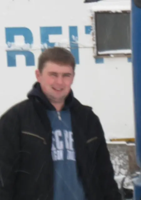 Саша из Бреста, мне 52, познакомлюсь на одну ночь