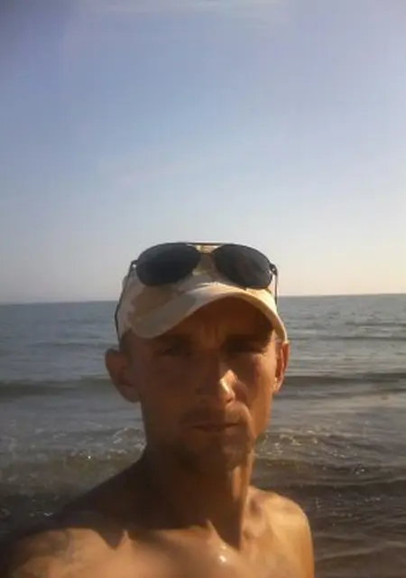 Андрей из Никополя, ищу на сайте знакомства на одну ночь