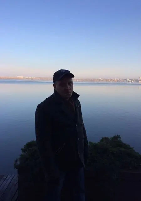 Alex из Харькова, мне 55, познакомлюсь на одну ночь