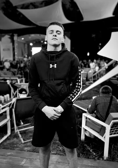 Я Andreii, 21, знакомлюсь на одну ночь в Киеве