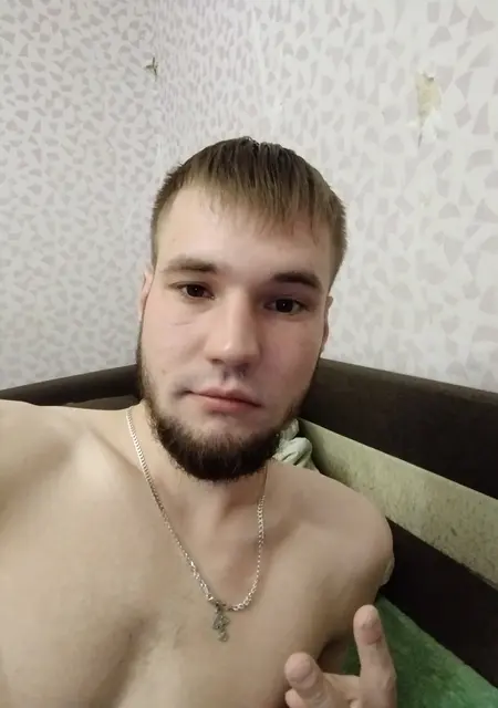 Иван из Риги, мне 25, познакомлюсь для приятного времяпровождения