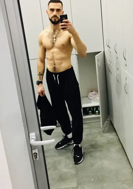 Vova из Тирасполя, ищу на сайте знакомства на одну ночь