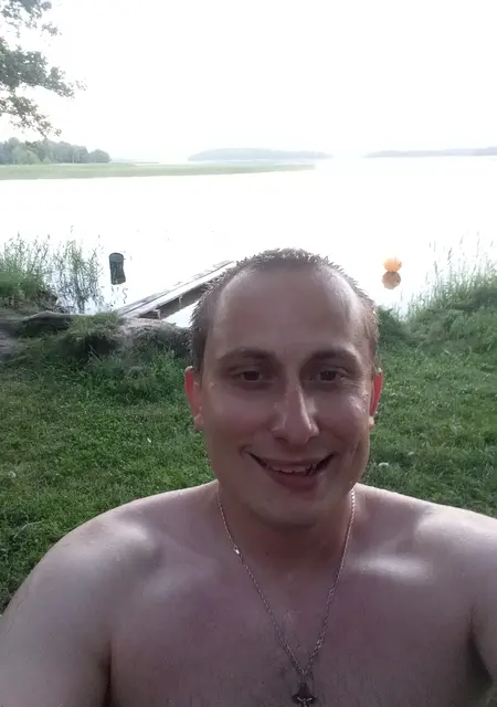 Паша из Новополоцка, ищу на сайте знакомства без обязательств