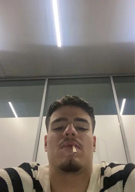 Я Enrico, 20, знакомлюсь для вирта в Риме