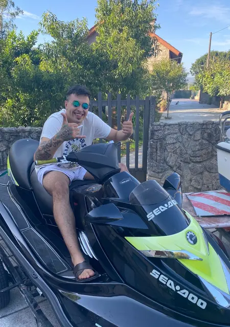 Я Juan Jose, 24, из Понтеведра, ищу знакомства без обязательств