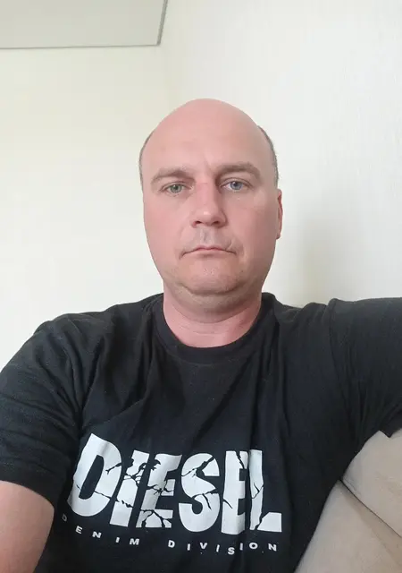 Владимир из Бреста, мне 45, познакомлюсь для общения