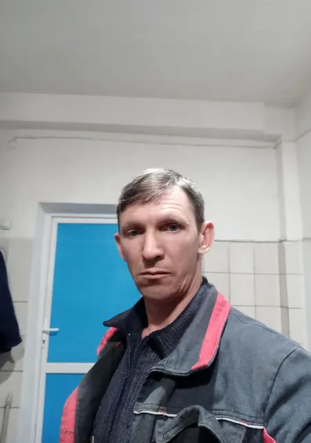 Я Александр, 48, из Мирнограда, ищу знакомство для постоянных отношений